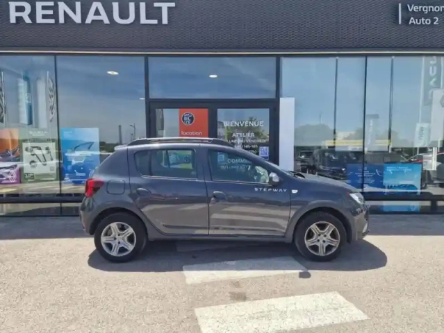 Dacia Sandero stepway tce 90 easy-r — photo 2