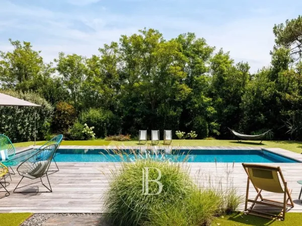 ANGLET CHIBERTA, MAGNIFIQUE MAISON DE 340 M² AVEC PISCINE