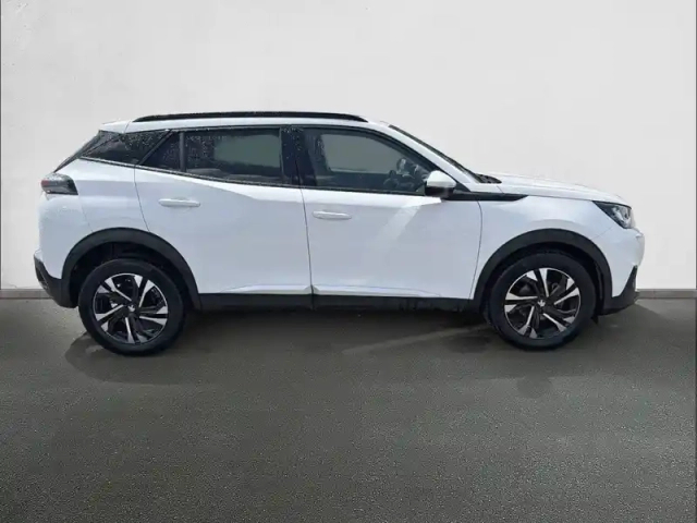 Peugeot 2008 puretech 130 s&amp;s eat8 — photo 4