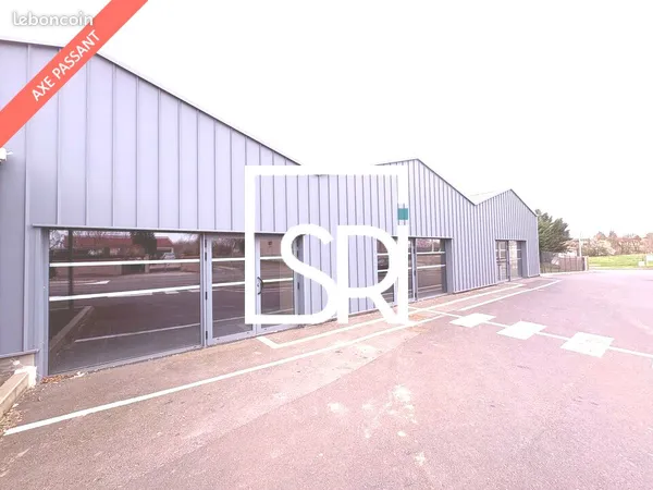 Local commercial 281 m² LES MARTRES D'ARTIERE