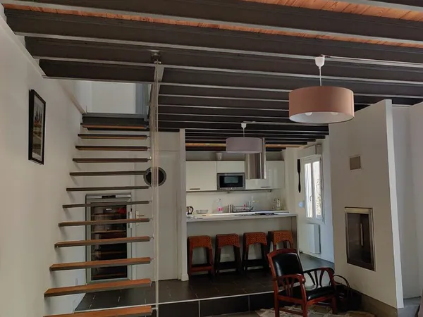 Maison de ville meublée avec extérieur - Barrière St Genes-Talence