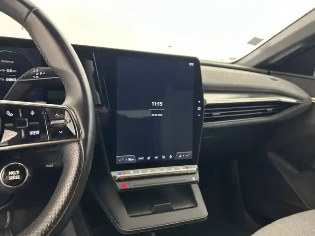 Renault Megane e-tech ev40 130ch standard charge — photo 12