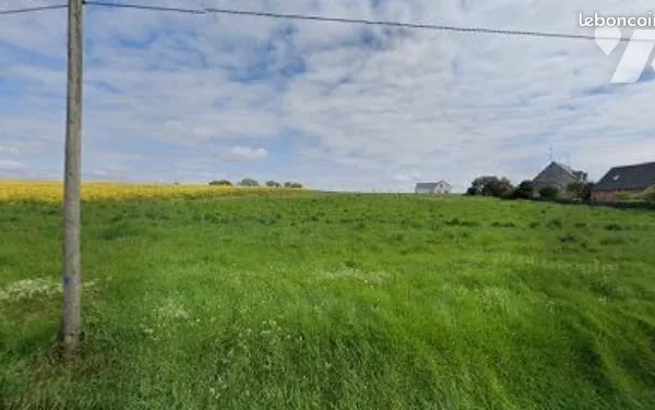 Terrain 1445 m² LOYAT