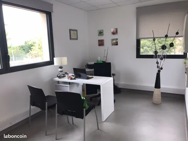 Bureau à vendre dans pole de santé