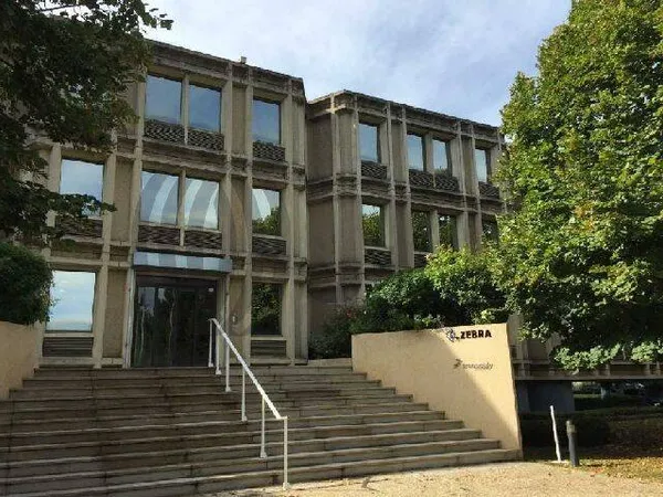 Local d'activité 2747 m²
