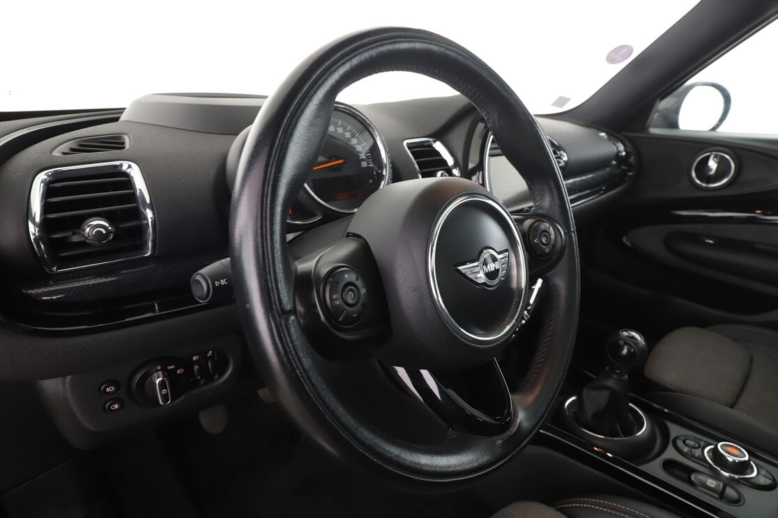 MINI Clubman One Finition Chili BVA6 — photo 10