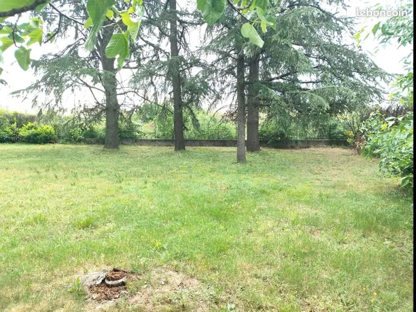 2 TERRAINS VIABILISES 550 m2