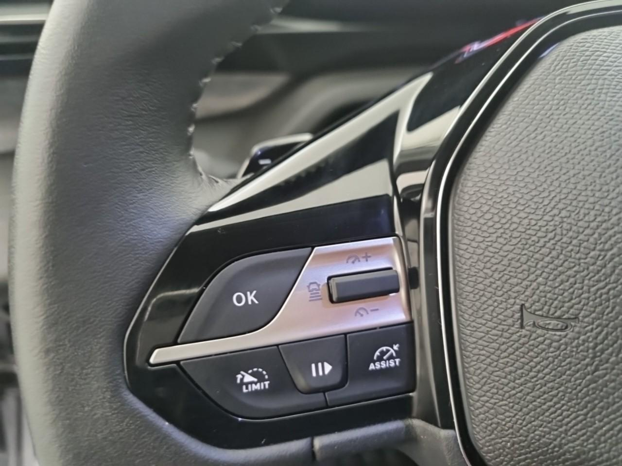 Peugeot 308 puretech 130ch s&s eat8 allure pack — photo 24