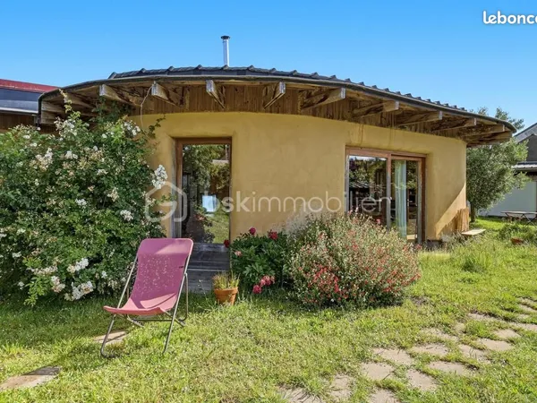Maison 9 pièces 236 m²