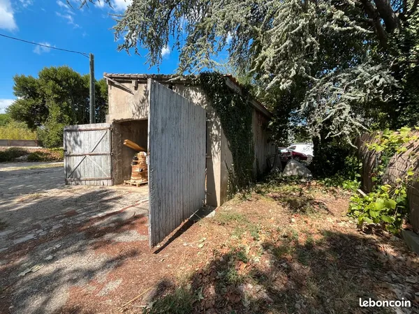Vend garage a vallon pont d'Arc