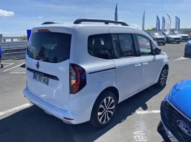 Renault Kangoo 1.5 blue dci 115ch techno auto - 24 — photo 2