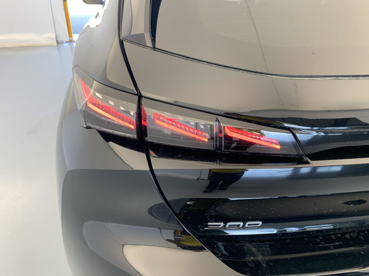 Peugeot 308 — photo 11