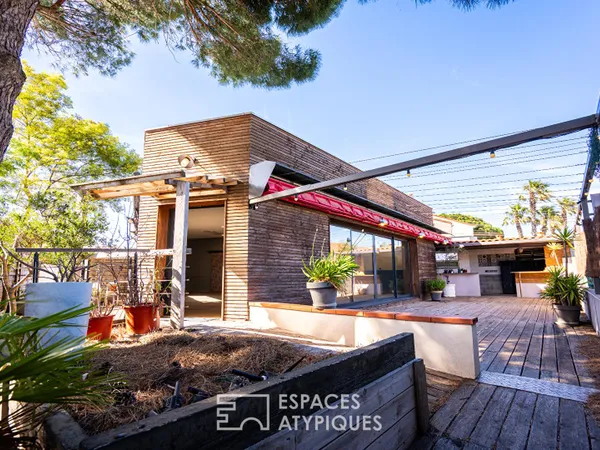 Ancien restaurant modulable en maison contemporaine ou espace professionnel