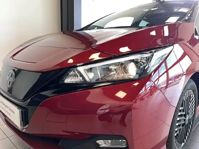Nissan Leaf electrique 40kwh — photo 23