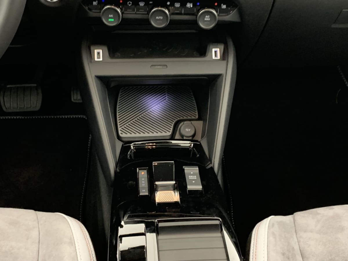 Citroën C4 — photo 17
