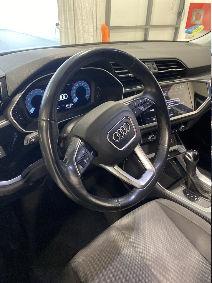 Audi Q3 — photo 45