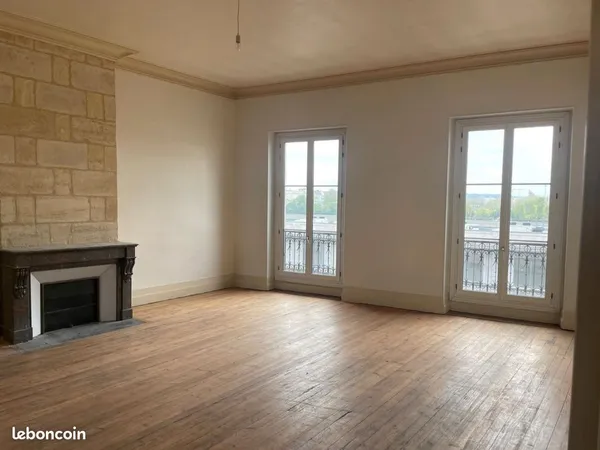 BORDEAUX - Quai des Chartrons - Duplex T6 - 156 m² - 4 chambres