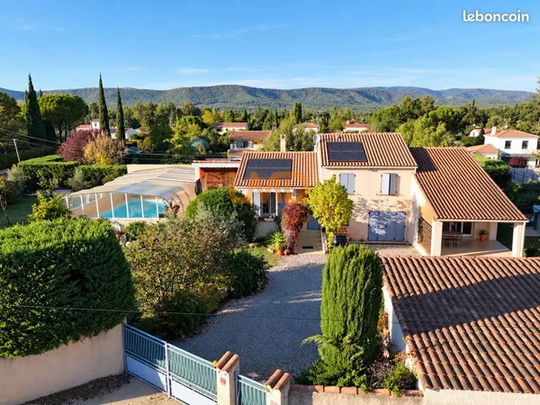 Maison 5 pièces 151 m²