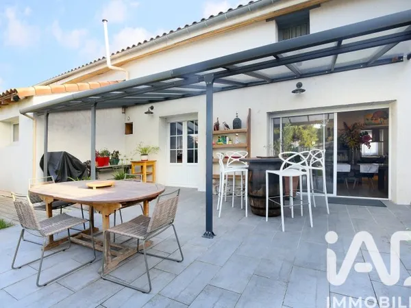 Maison 7 pièces 210 m²