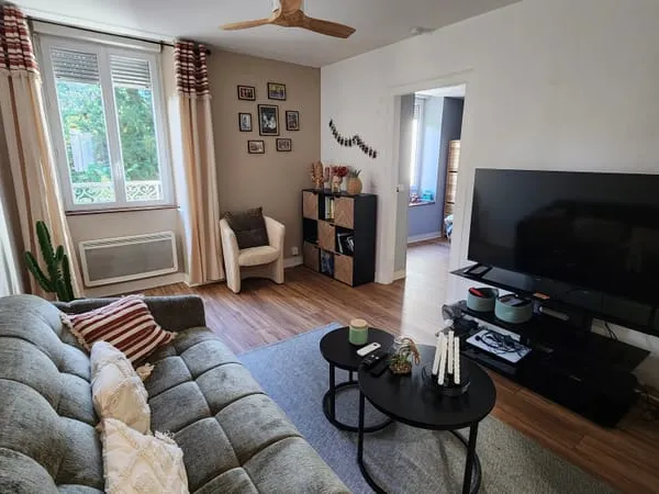 NAY, À VENDRE : Appartement T2 de 49,50 m² avec balcon et cellier