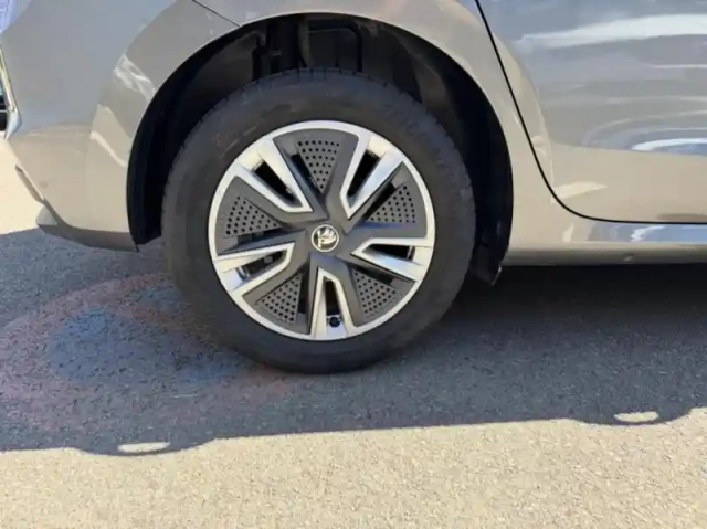 Skoda Fabia 1.0 tsi 95ch style — photo 8
