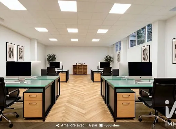 Local commercial 1 pièce 126 m²
