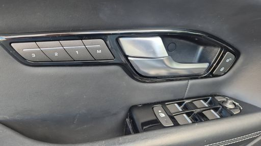 Land Rover Range Rover Evoque Cabriolet 2.0 TD4 150 4WD BVA9 - HSE Dynamic – 2017 – 110649 km – Diesel – Boîte Automatique — photo 24