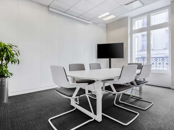 Réservez un espace de bureau ouvert pour les entreprises de toutes tailles à Paris Opera