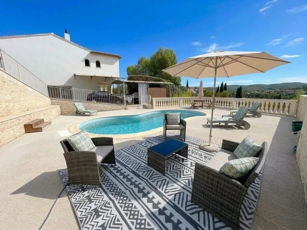 Maison 6 pièces 148 m²