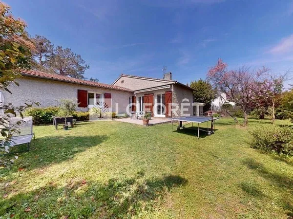 Maison de plain-pied 4 pièces 106 m²