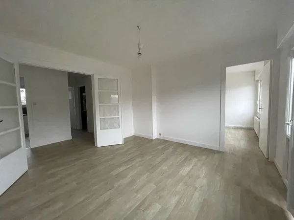 Appartement BALCON - 2 CHAMBRES - 1 BUREAU