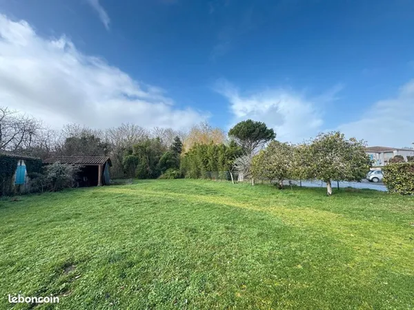 Terrain 1437 m² PERIGNY