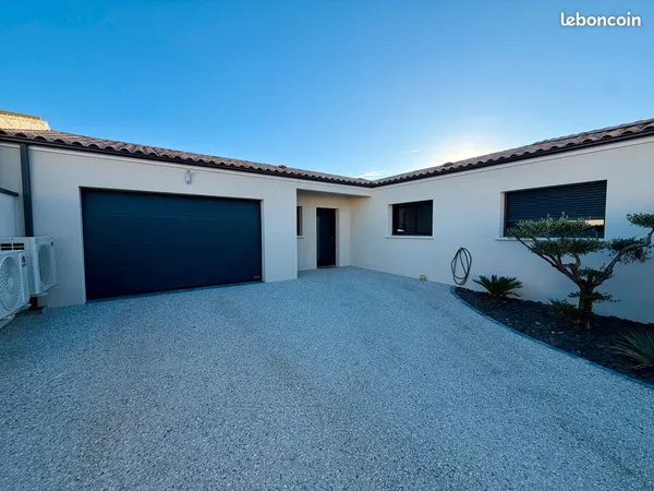 Maison neuve 138 m² - 4 chambres - Garage 40 m² - Jardin, terrasse & patio - Niort