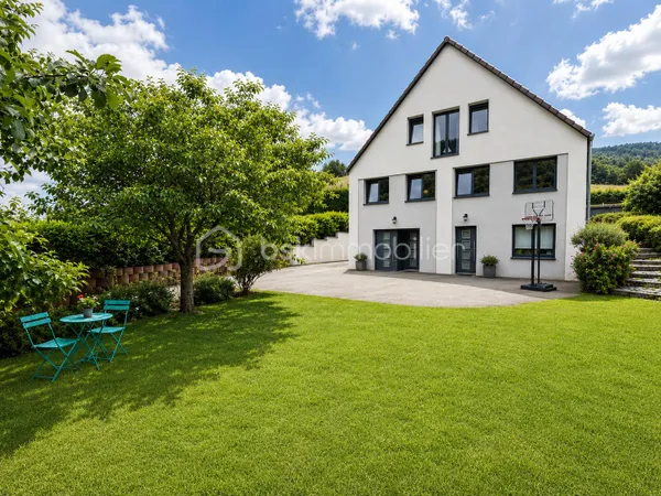 Maison 5 pièces 160 m²