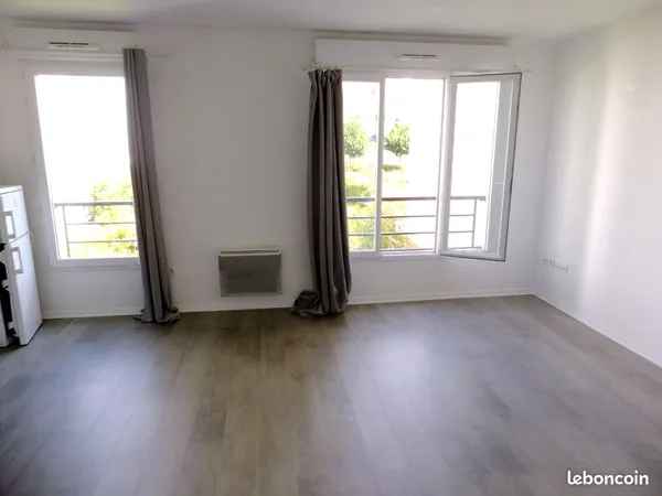Location T3 Appartement 3 pièces 54m² / résidence calme