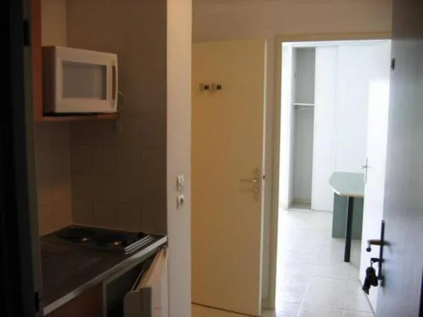 Studio 1 pièce 20 m²