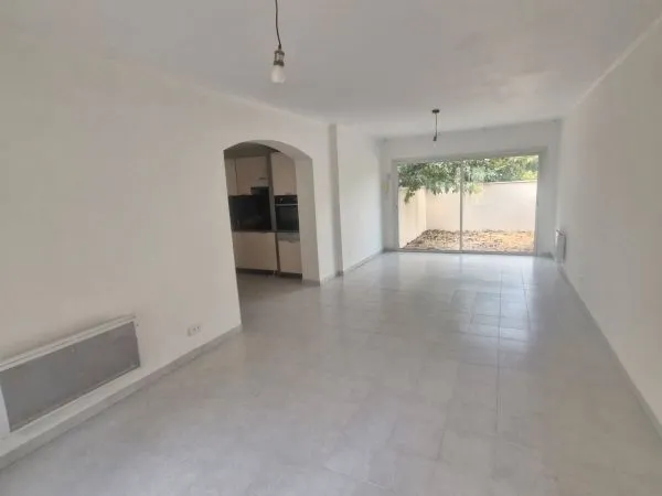 A louer appartement 900- 2 ch-70m²