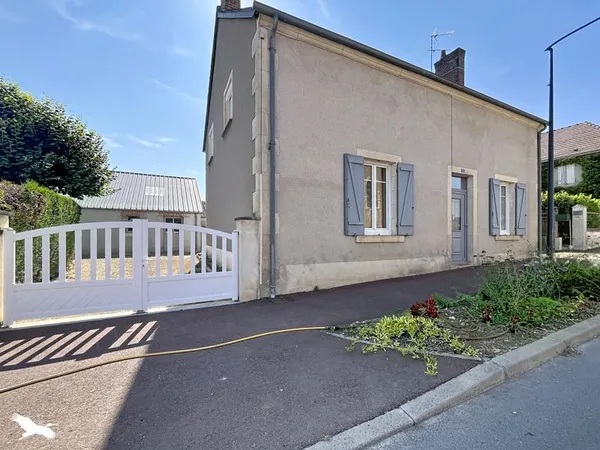 Maison de bourg de 5 pièces principales