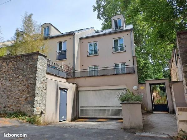 Appartement 2 pièces 40m2- balcon -étage 1/2