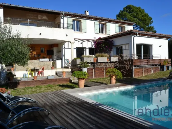 Maison et villa de prestige Vente La Garde-Freinet 12p 320m² 1690000€