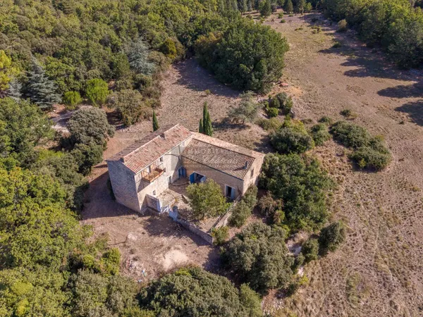 Maison 400 m²
