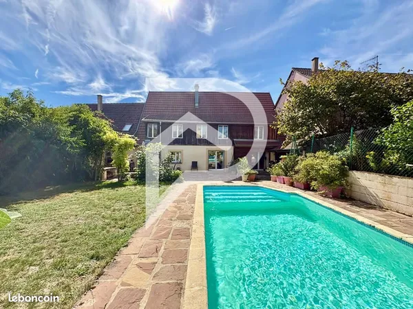 Maison de village 6 pièces 180 m²