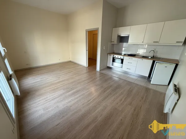 Appartement 1 pièce 34m2, Place de stationnement en sous-sol