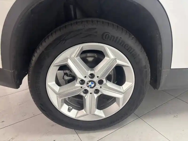 Bmw X1 sdrive 18i 136ch dkg7 — photo 11