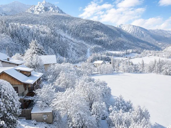Chalet 8 pièces 174 m²