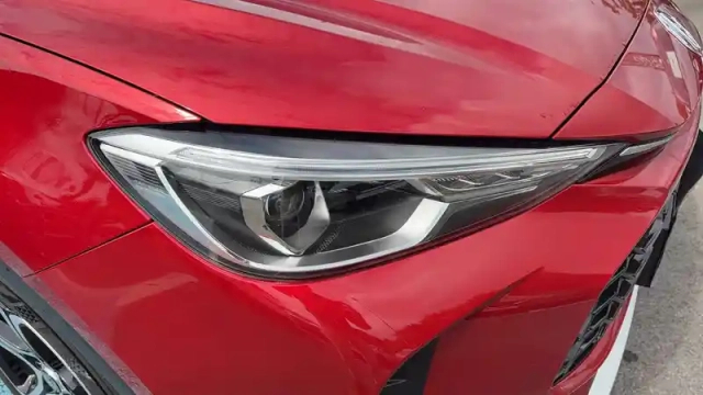 Mg Zs 1.5 l hybrid+ 197 ch — photo 32