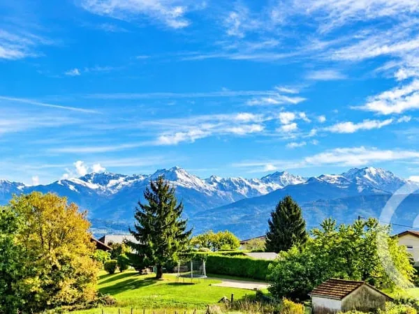 Terrain 1940 m²