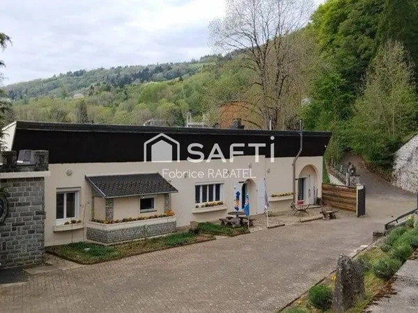 Maison 9 pièces 276 m²