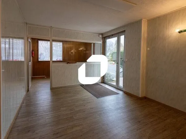 Bureaux 153 m²