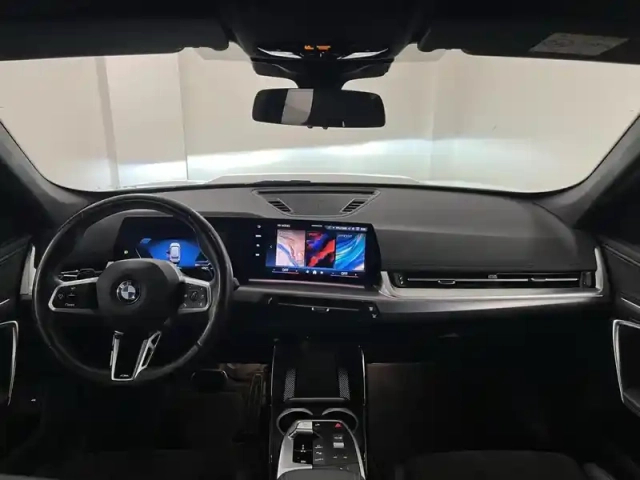 Bmw X1 sdrive18d 150ch m sport — photo 9